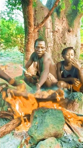 Hadza hands in hot food #africa #usa #india #indonesia #brasil #anime #funny #reels #comedy #cute