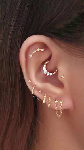 Spice up your ear stack with a classy ear piercing 💃 #earrings #earringlovers #earpiercingideas #earcuration #classyearrings