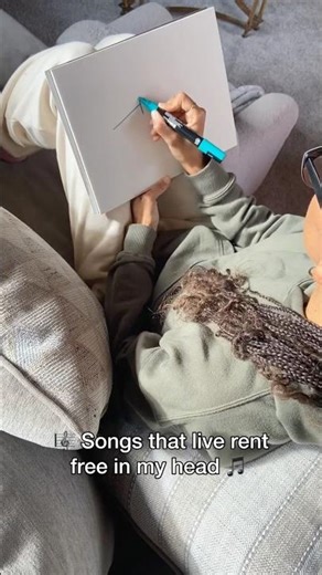 Kleenex box study (blind contour).