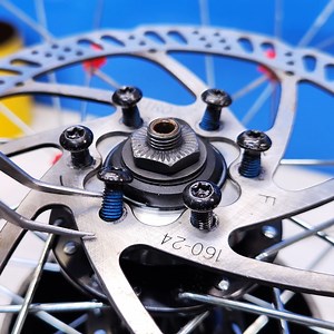 92K views · 442 reactions | How to remove your bicycle brake disc super fast. Tired of wasting time fighting stubborn bicycle brake discs? 6-bolt bicycle disc off in seconds – quick tool trick that actually works! My bicycle brake maintenance just got insanely faster. No more frustration! #BicycleBrake #BikeDiscRemoval #VeloMaintenance | Good Bicycle | Facebook