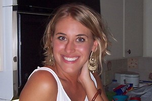 Do Images Of Car Hood Hold Clue To Jennifer Kesse Cold Case? Her Family Thinks So | Oxygen