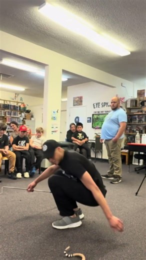 Dan shows that Rattlesnakes don’t chase after you