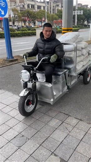 This is Super Looding Auto Easy looding And unlooding loder #short#short#looding#loder