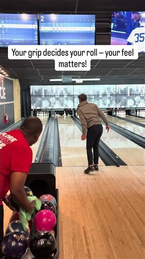 This Is Why Your Bowling Hand Hurts (And You’re Losing Strikes) 🎳 #bowling #subscribe
