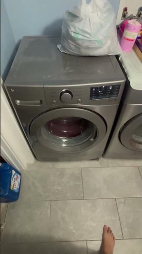 Lg washer wm3400cv the end cycle with off balance #lg #lgwashingmachine #lglaundry #superlaundry
