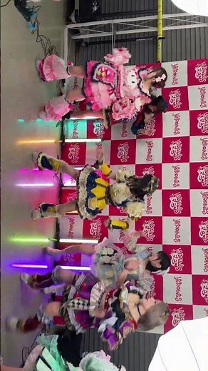 Tell me—how many points would you give YoruAmi-chan’s Edo-running? 🏃🏻‍♂️💨💭 #YoruAmi #YakoSeiAmuse