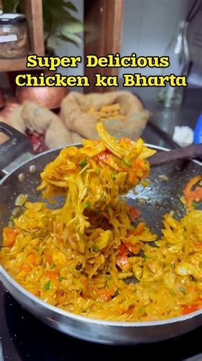 238K views · 3.2K reactions | Rustic flavors, refined craft. Chicken ka Bharta paired with Besan ki Roti simple soulful and satisfying #bharta #chickenbharta #chickenmasala #chickencurry #azrak #saracalucknow #lucknow #lucknowfood #awadh #awadhifood #awadhicusine #besankiroti | Chef Mohsin Qureshi | Facebook