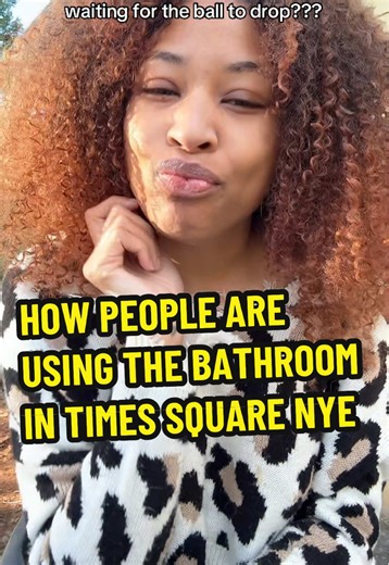 GROWN. ADULTS. With jobs. Peeing on pantyliners in Times Square for a BALL DROP for NYE in New York?! I’m done. This is how people use the bathroom in Time Squares 🤣 #NYE #timessquarenewyearseve #timesquare #balldrop #wtf