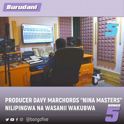 Bongo5 tv imefanya mazungumzo na Produza wa muziki wa Bongofleva @davymachords kubwa zaidi ni kuhusu maisha yake katika kazi za uwandaaji wa muziki ambapo katika hilo ameeleza namna anavyopambana kutetea haki za maproduza Nchini japo kuna wasanii wakubwa walikuwa wakipinga swala hilo Video Nzima ipo katika Akaunti yetu ya youtube ya Bongo5 Written and edited by @abbrah255 and @el_mando_tz | Bongo5.com