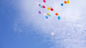 clip-12749663-balloons-fly-sky