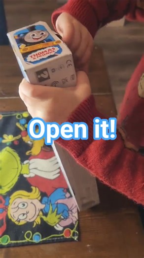 Unboxing Construction Crew Thomas & Terence! 🚂🏗️ | Salty's Train Videos