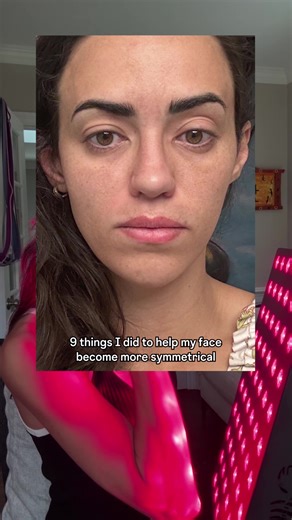 I retrained my face and body with simple daily habits, microcurrent, and better sleep. Symmetry isn’t one trick - it’s alignment, awareness, and recovery. The 10-Day Reset helps you sculpt your face, ease tension, and feel calm - no needles, no gimmicks. Comment or DM “SESSIONS” to start your transformation. #bodyalignment #functionalmovement #confidencefromwithin