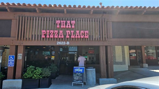Four friends help revive Carlsbad's beloved pizza parlor after pandemic