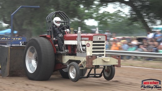 Classic Modified Tractor Pullling!! #modified #tractorpulling | Motorsports Mayhem