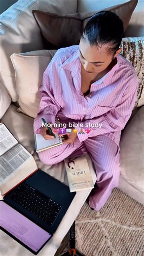 Bri (Briana Babineaux) on Instagram: "Morning Bible study sets the tone for my entire day 🤍 A few simple tips that help me stay consistent: start with a short prayer, read with intention (not pressure), write down one verse that stands out, and ask how it applies to your life today. Even a few quiet moments with God can bring clarity, peace, and direction."