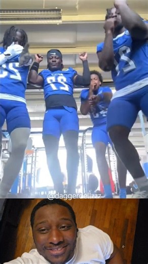 💙🤍🏈 Football bros hit the moves #viraldance #Football #students #school #dance