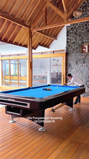 Villa paling best seller di pangalengan dengan fasilitas yg lengkap , private pool , karoke & biliar . Info & Reservasi 081299288678 ( Hanip ) atau klik link di bio