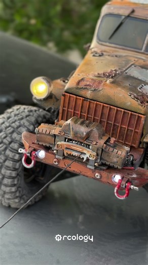 “Full function custom vintage crane 🏗️ Rusty finish for a true old-time realistic look.”#RCology #hobby #trending #tiktok