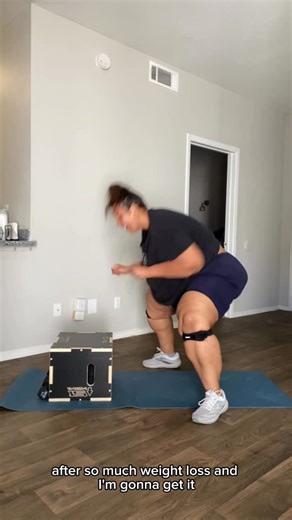 Samantha Bryant on Instagram: "2026 will be the year I conquer the box jump! Is shooting for April as my goal too unrealistic? #jumping #weightlossjourney #fitnessmotivation #fitnessjourney #weightloss"