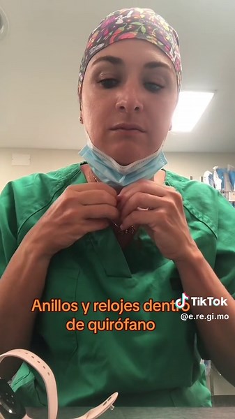 Uso adecuado de anillos y relojes en quirófano: Consejos de higiene