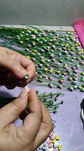 Hello everyone good morning...Sharing this quilling flower technique.. Fringed flowers.. Details in the comment below... | JUDAI's Quilling craft