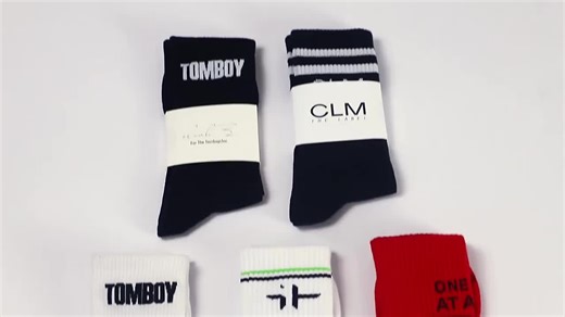 Free Package 100% Cotton Men Gym Socks Designer Embroidery Crew Socks Unisex Streetwear White Socks