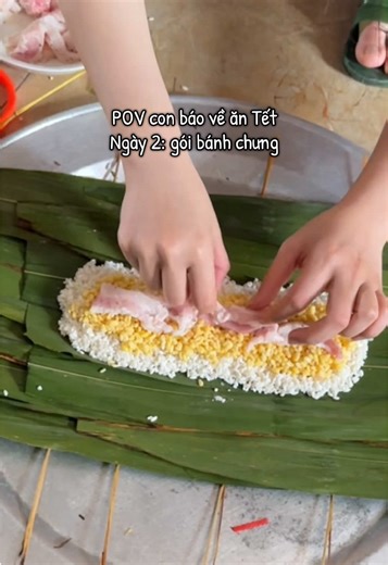 Gói Bánh Chưng Cùng Con Báo Ngày Tết 2026
