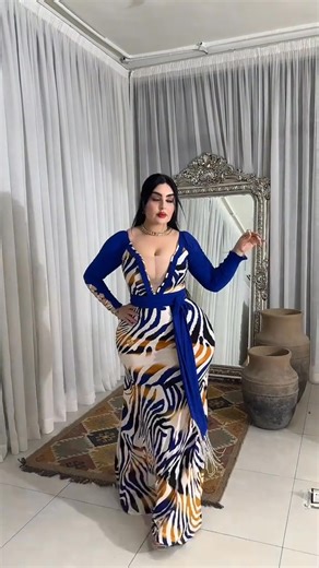 #FacebookReels #FemaleModel #ModelVibes #FashionInspo #OOTD #GlamourLook #StyleInspo #ReelsUSA #ViralReels #WatchReels #FashionReels #ModelLife #BeautyReels | ملكة العرب