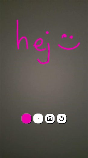 zgadnijcje ile mam lat po piśmie (jak coś to ja mam dwa pisma ). 🎀 #viral #pismo #hello #fun