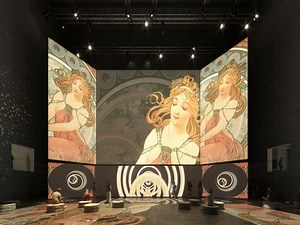 Une exposition immersive et numérique dédiée à l'artiste Alfons Mucha à Paris