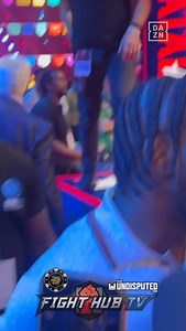 Terence Crawford offers a detailed breakdown of the fighting style he believes could effectively counter Canelo Alvarez’s strengths! Thoughts? 💭 #Boxing #CaneloCrawford | Fight Hub TV