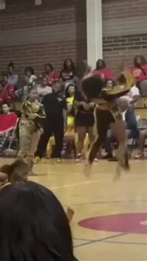 😂😂😂#maledancer #dance #deathdrops | dancer