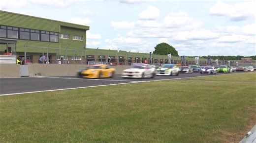 Britcar Endurance Championship - Snetterton Preview 🏁 After 5 rounds here are your championship leaders going into round 6 at Snetterton: 🥇 Bobby Trundley / Asha Silva | 219 points 🥈 Rob Ellick / Fynn Jones | 215 points 🥉 Dom Malone / Adam Smalley | 213 points Britcar will be joined by a mega grid, including: 🚘 Milltek Sport Civic Cup 🚘 TCR UK Championship 🚚 British Truck Racing Championship 🏎️ P4 Emergency Lighting Caterham Graduates Championship 🚘 Junior Saloon Car Championship 🚘 MIN