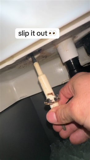 Ice Machine Maintenance: Water Level Sensor Replacement and Troubleshooting