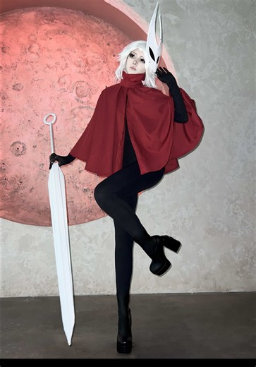Hornet Cosplay from Hollow Knight: A Fan's Masterpiece