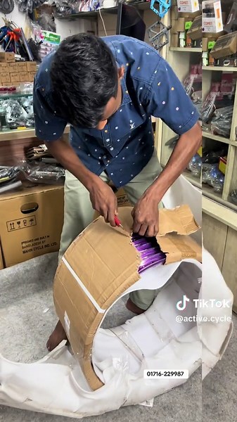 🟣 Borrse Purple Rim Available Naw🔥 Active Cycle-এ চলে এসেছে দারুন লুক ও পারফরম্যান্সে ভারী Borrse ব্র্যান্ডের উজ্জ্বল পার্পল রিম! আপনার সাইকেলকে দিন আলাদা একটা স্টাইল । ✅ MTB & Custom build এর জন্য পারফেক্ট ✅ 26” সাইজ ✅ Premium finishing অর্ডার করতে আমাদের ইনবক্স করুন বা চলে আসুন আমাদের শোরুমে! 📍 আমাদের ঠিকানা: Active Cycle, নবারুণ ৬৮, সোনারপাড়া, শিবগঞ্জ, সিলেট 📞 WhatsApp: 01716-229987 ⸻ ##ActiveCycle##BOARSErim##PurpleRim##CycleStyle##MTBrim