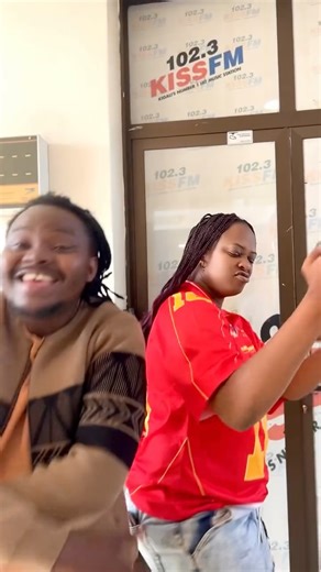 102.3 KISS FM | 😂Ibyo Rusine ari kuririmba tubyirengagize😃Ahubwo Ubu Challenge turayifunze😎😁 #Kissbreakfast with Anita and Rusine 06AM-10AM🥳 | Instagram