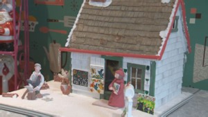 Gingerbread masterpiece: N.S. woman builds Maud Lewis-inspired gingerbread house