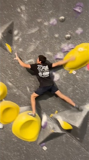 Sick V9 Dyno #climbing #bouldering #boulder #climb #rockclimbing #v9 #dyno