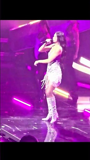 Dua Lipa – This Live Moment Was Pure Flow 🔥🎶 #shorts #dualipa #live