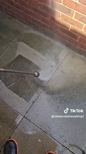 CleanCut jetwash&Gutter Clean on TikTok