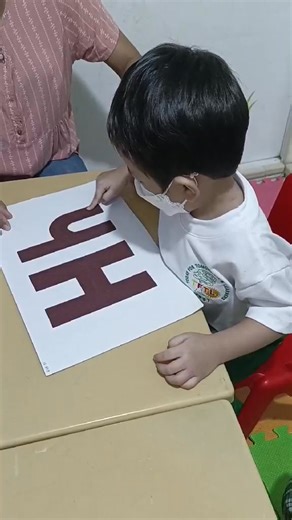 Tactile letter H activity in Pre-Nursery class of teacher Espie Enrollment On-Going and pay monthly basis : Join our Pre-Nursery (2.5 to 3 years old) classes 11am to 1pm, Tues, Weds, and Thurs — 3x a week for only PHP 3,750/month! 🚫 No lock-in period! 🌟 🆓 Attend our FREE trial Pre-Nursery and assessment for Nursery 1 and 2 now! 📥 Fill out our form to register (🎯 no guarantee of slot availability): 👉 https://forms.gle/keZRXr3gJnpp8f2h8 With Manila LGU ECCD Govt Permit to Operate no. PCDC-33