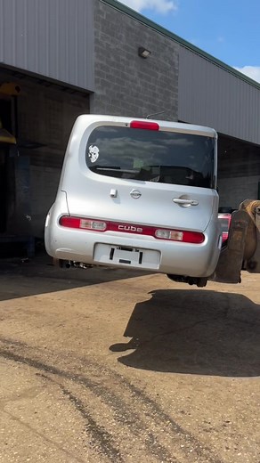 Nissan Cube Crush – Unleashing the Power of CVT