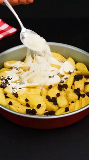 How chefs make the best German apple pie. #worldrecipes #recipe #reelsvideo | Ana's Recipes