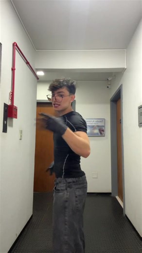 Os vídeos de Everson_Brumm (@everson_brum1) com som original - safadown