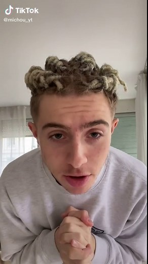 On a perdu 2 soldats 🥺😞 Je les mets aux enchères mes locks ou pas ? 😂😭 #michou #locks #coiffure #pourtoi