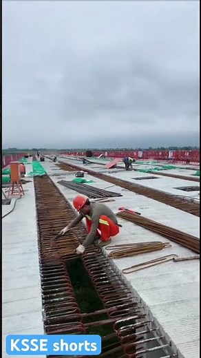 How Precast Bridge Decks Are Assembled On-Site | Fast Construction Technology 🚧 #BridgeConstruction
