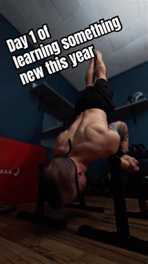 Handstand practice #handstandworkout #handstand #athlete #trainforlife #motivation #loosebodyweight