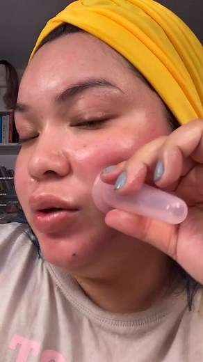 Beginner's Guide to Face Cupping: Tips & Techniques