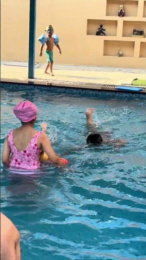 How to Swim for Beginners | Basic Swimming Training Video #swimming #startswimming